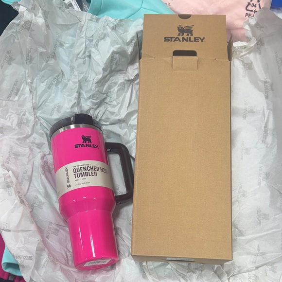 Stanley Other - Stanley electric Pink Quencher H2.0 Mug